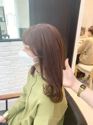 ミディアム カラー パーマ ヘアアレンジ メンズ キッズ ネイル マツエク・マツパ アイブロウ 似合せレイヤー/ 柔らか透明感カラーのヘアスタイル