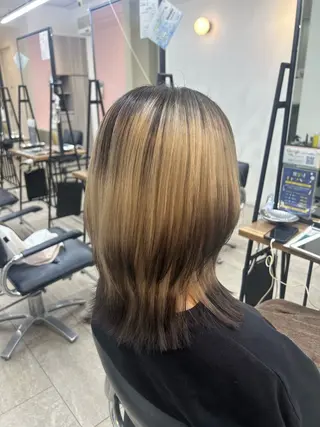 ミディアム カラー suehiro yunaのヘアスタイル