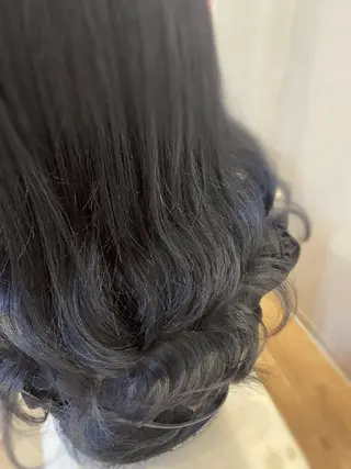 カラー ソウワ ヒナコのヘアスタイル