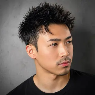 ショート メンズ スパイキーショート 心斎橋【戸兵吏駒】のヘアスタイル