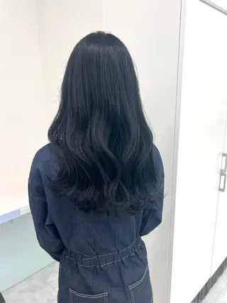 ロング パーマ ヘアアレンジ 透明感ブリーチカラー 🌈TOMOHIROのヘアスタイル