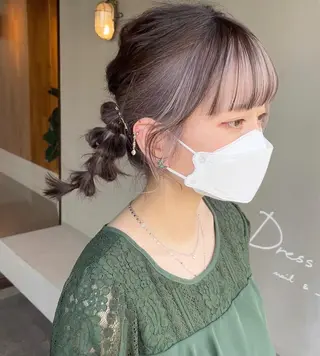 セミロング カラー ヘアアレンジ ハイトーンカラー♡ yuのヘアスタイル