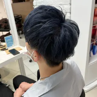 カラー メンズ 巖本 真希のヘアスタイル