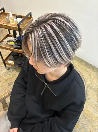 メンズ バレイヤージュ特化 三宅陸斗のヘアスタイル