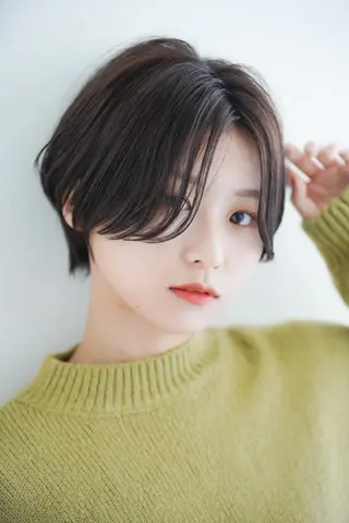 ミディアム amie池袋【アミ】 ayanaのヘアスタイル
