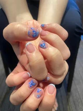 ネイル MONT D'OR mitsuyoのネイルデザイン