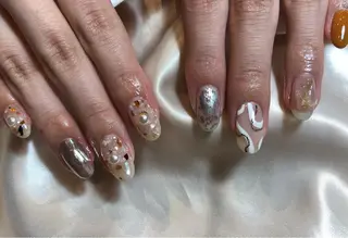 ネイル パラあり！フィルイン 美フォルムのネイルデザイン