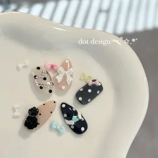 ネイル nailist mana𖤐´-のネイルデザイン
