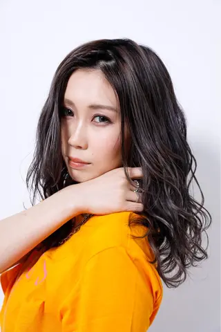 セミロング ハイトーン得意😍 Lumiereのヘアスタイル