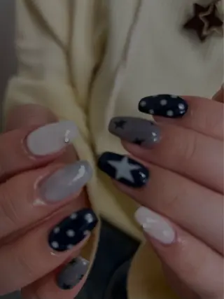 ネイル 爪塗屋 さんのネイルデザイン