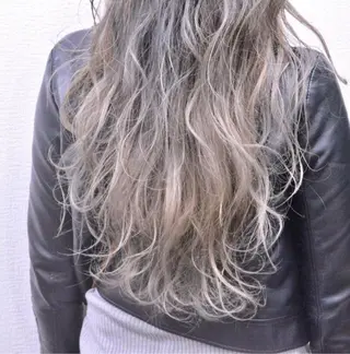 ロング カラー ヘアアレンジ キッズ カラー特化サロン梅田 Eir茶屋町/山下のヘアスタイル