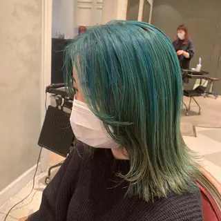 セミロング カラー Takahashi Yuriのヘアスタイル