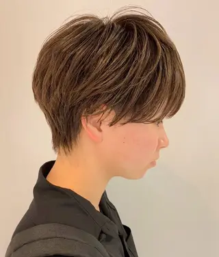 ショート 艶カラー 🩵NATSUKIのヘアスタイル