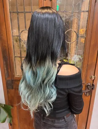 ロング カラー ヘアアレンジ 烏山 達也のヘアスタイル