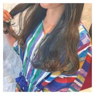 ロング カラー YUI𓍯ｴｸｽﾃ /ﾆｭｱﾝｽｶﾗｰのヘアスタイル