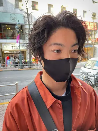 ショート パーマ メンズ 狩野 孝太郎のヘアスタイル