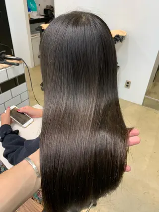 ロング カラー メンズ眉毛ITSUK Iメンズ専門 新宿の眉毛・アイブロウイメージ