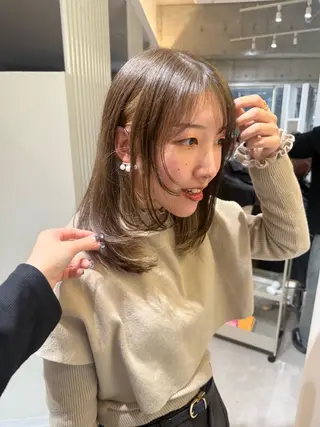 ミディアム カラー 透明感×レイヤー 【梅田】KANONのヘアスタイル