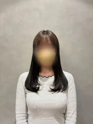 ミディアム 中村 芹愛のヘアスタイル