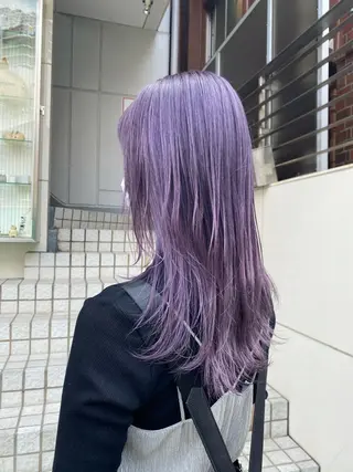 セミロング カラー 透明感カラー 🩶🩵🩷AIRIのヘアスタイル