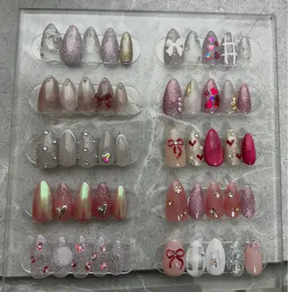 ネイル 佐藤 友里絵のネイルデザイン