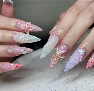 ネイル Blingg NailStudioのネイルデザイン