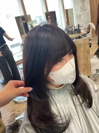 ロング umi/レイヤー カット/アレンジのヘアスタイル