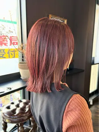 ミディアム カラー ヘアアレンジ 梅木李奈🕊️ レイヤー透明感カラーのヘアスタイル