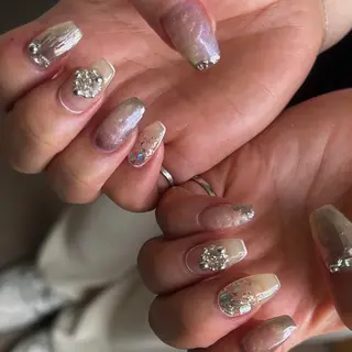 ネイル Ray. /綺麗目ニュアンスのネイルデザイン