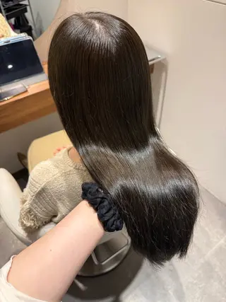 セミロング 濱﨑 紅葉のヘアスタイル