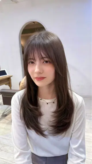 ミディアム 大人可愛いレイヤー 大田のヘアスタイル