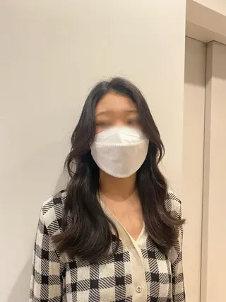 ロング 韓国ヘア レイヤーカットのヘアスタイル