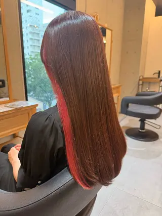 ロング カラー RINA .のヘアスタイル
