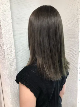 セミロング カラー 木・日曜日限定⭐️ 透明感カラー　まほのヘアスタイル