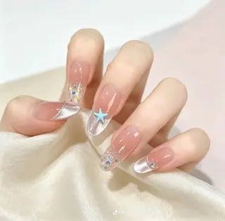 ネイル Dyo Nail_Royalのネイルデザイン