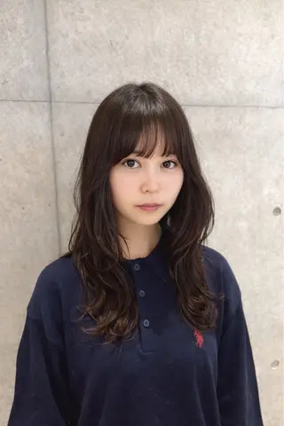 ロング 南 菜花のヘアスタイル