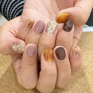 ネイル 板垣 綾乃のネイルデザイン