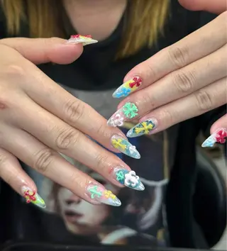 ネイル Iconic Nailのネイルデザイン