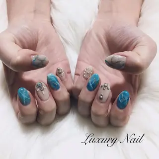 ショート カラー ネイル Nailist Ayaのネイルデザイン