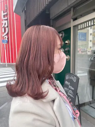 ミディアム カラー イワタ マハ/ minim hairのヘアスタイル