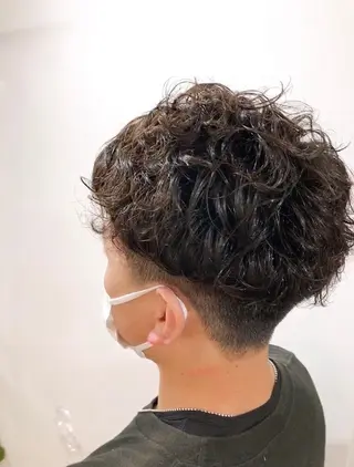 ショート パーマ メンズ 佐藤 悠生 メンズパーマ.カットのヘアスタイル