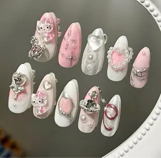 ネイル Rina Nail.Blingのネイルデザイン