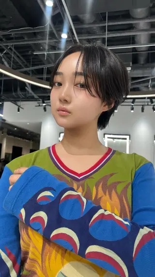 ショート 石塚 瑛里菜のヘアスタイル