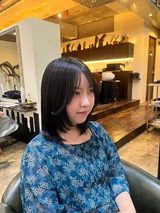 カラー 松原 樹里のヘアスタイル