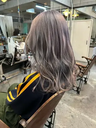 セミロング カラー ヘアアレンジ ravens代表 ヒロムのヘアスタイル