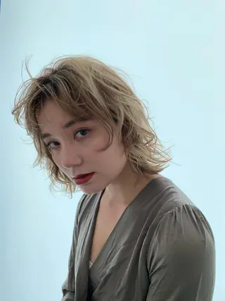 ミディアム カラー 🦖鶴岡 香純🦖のヘアスタイル