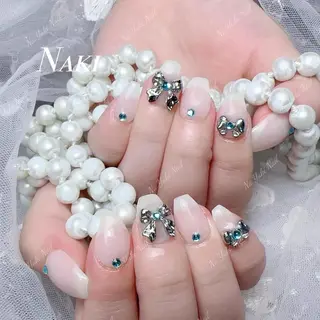 ネイル 🦋 Queenieのネイルデザイン
