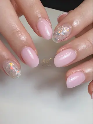 ネイル 透灯 TOUTOU 🪄のネイルデザイン