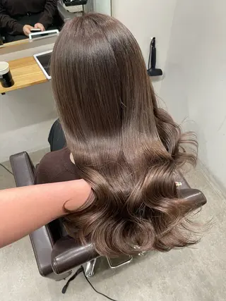ロング REINA ISHIDOのヘアスタイル