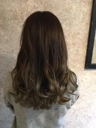 ミディアム カラー パーマ 小顔カット✨ 透明感カラー/村上のヘアスタイル